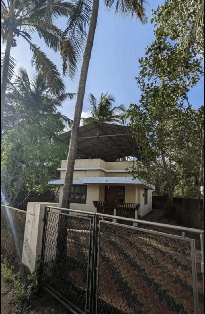 Resale House At Chevayoor — photo 5