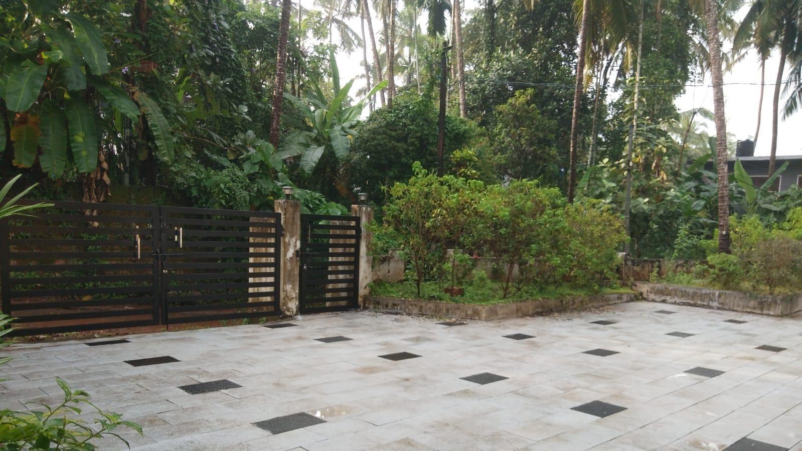 House At Kadirur — photo 4
