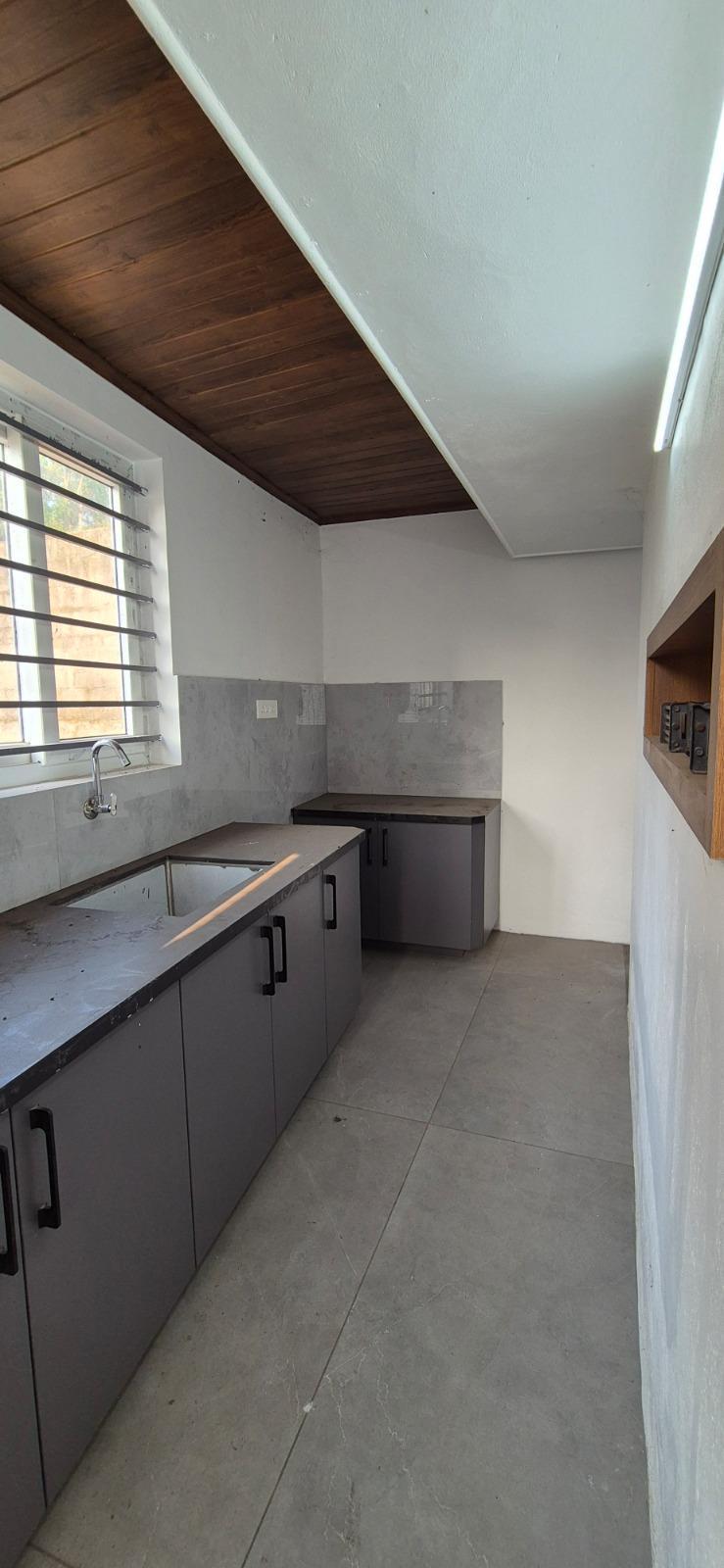 House At Pazhanganad — photo 12