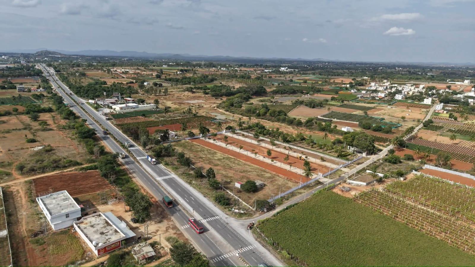 Plot in FQX4+466, Soppalli Rd, Hunegal, Karnataka 562101, India — photo 5
