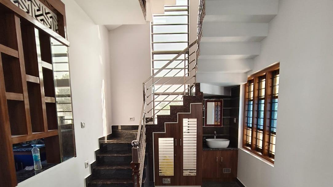 House At Kakkanad — photo 5