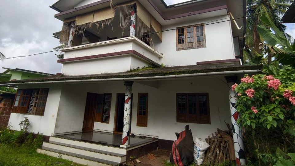 Resale House At Pilathara — photo 1