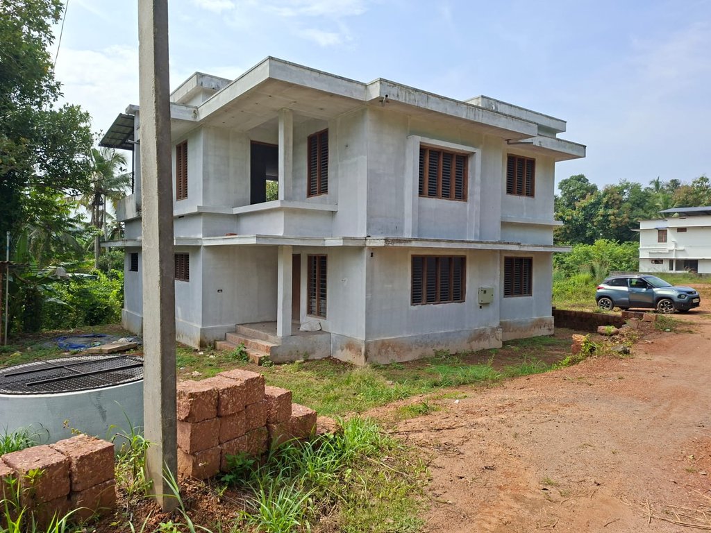 Houe At Elayavoor — photo 1