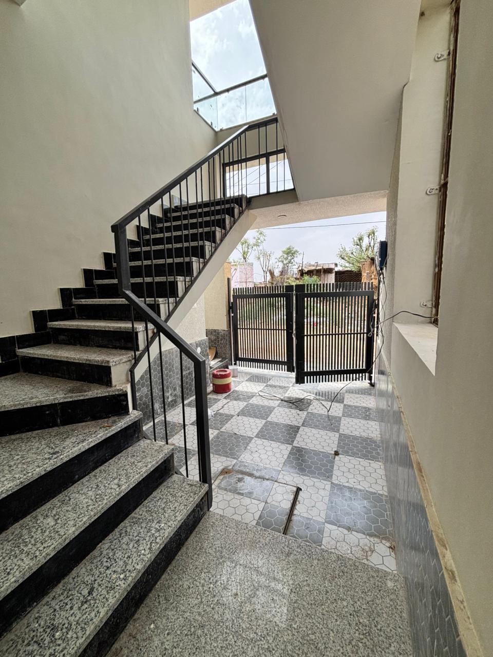 House in Niwaru Road — photo 31