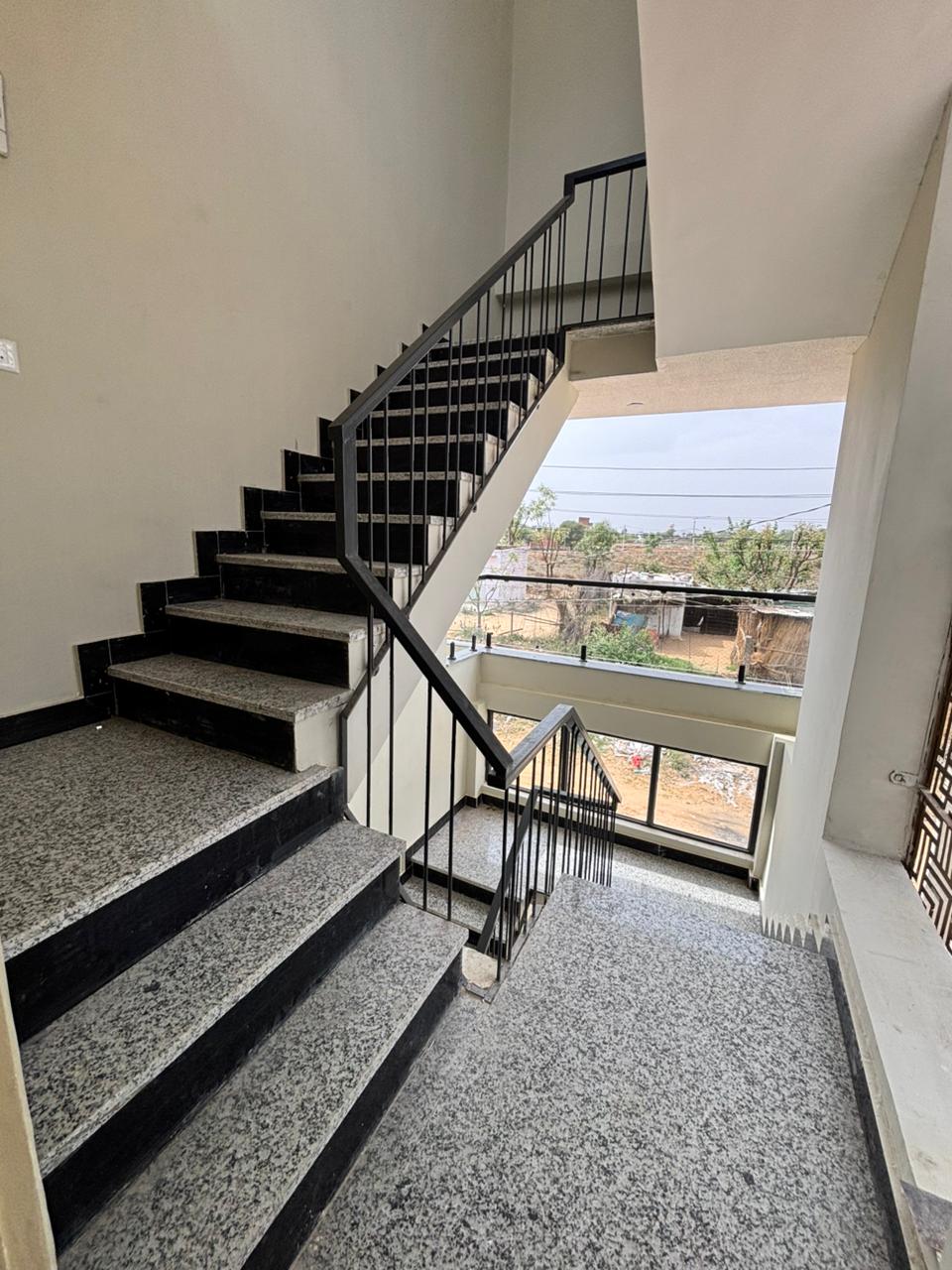 House in Niwaru Road — photo 19