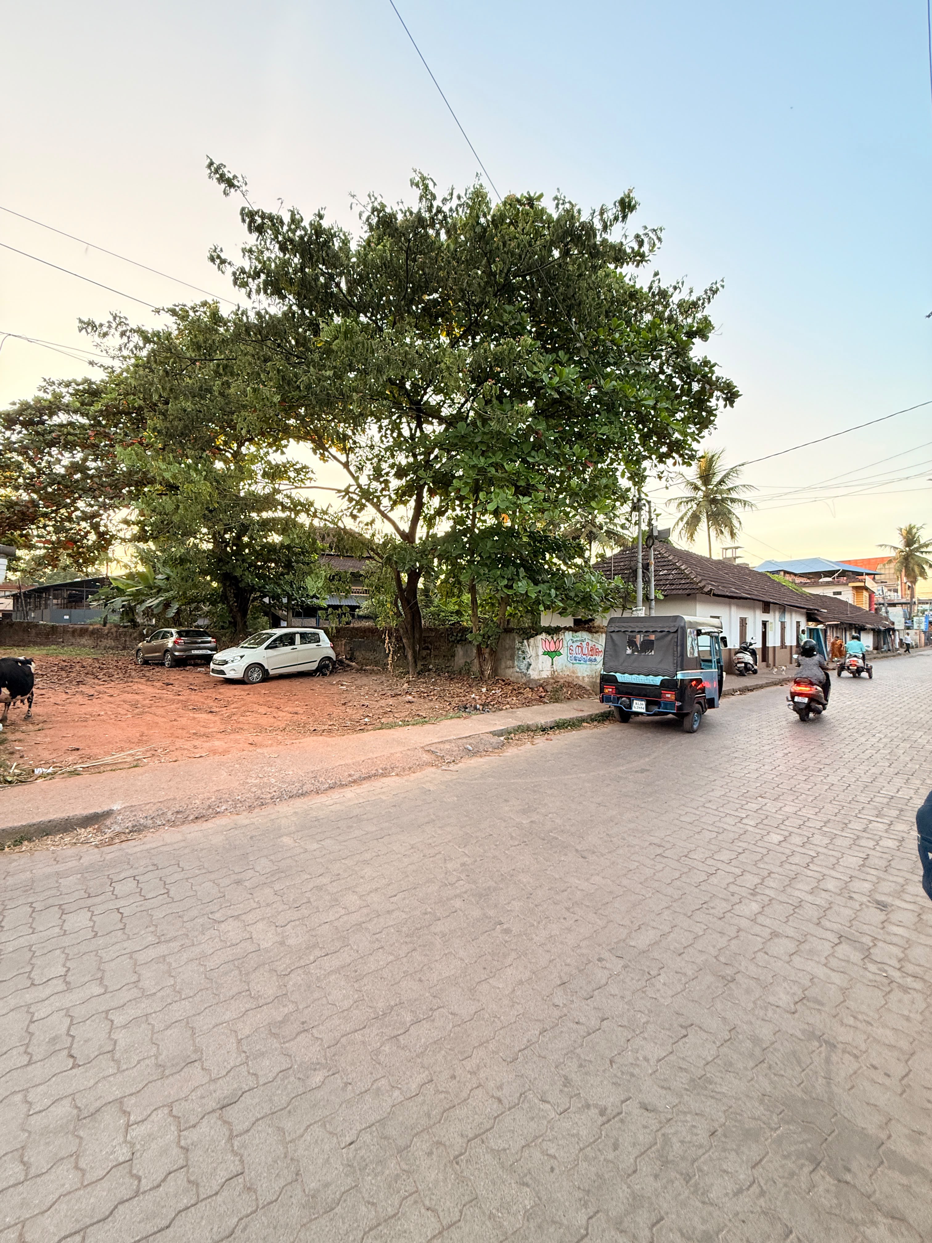 Plot In Thalassery Town, Kannur — photo 2