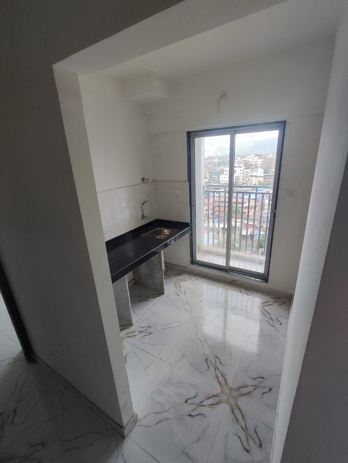 Apartment in Thane East — photo 3