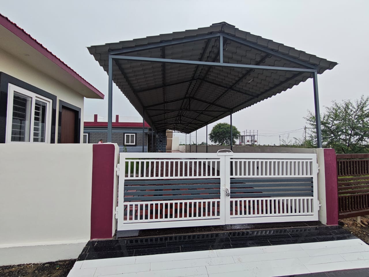 Villa — photo 1