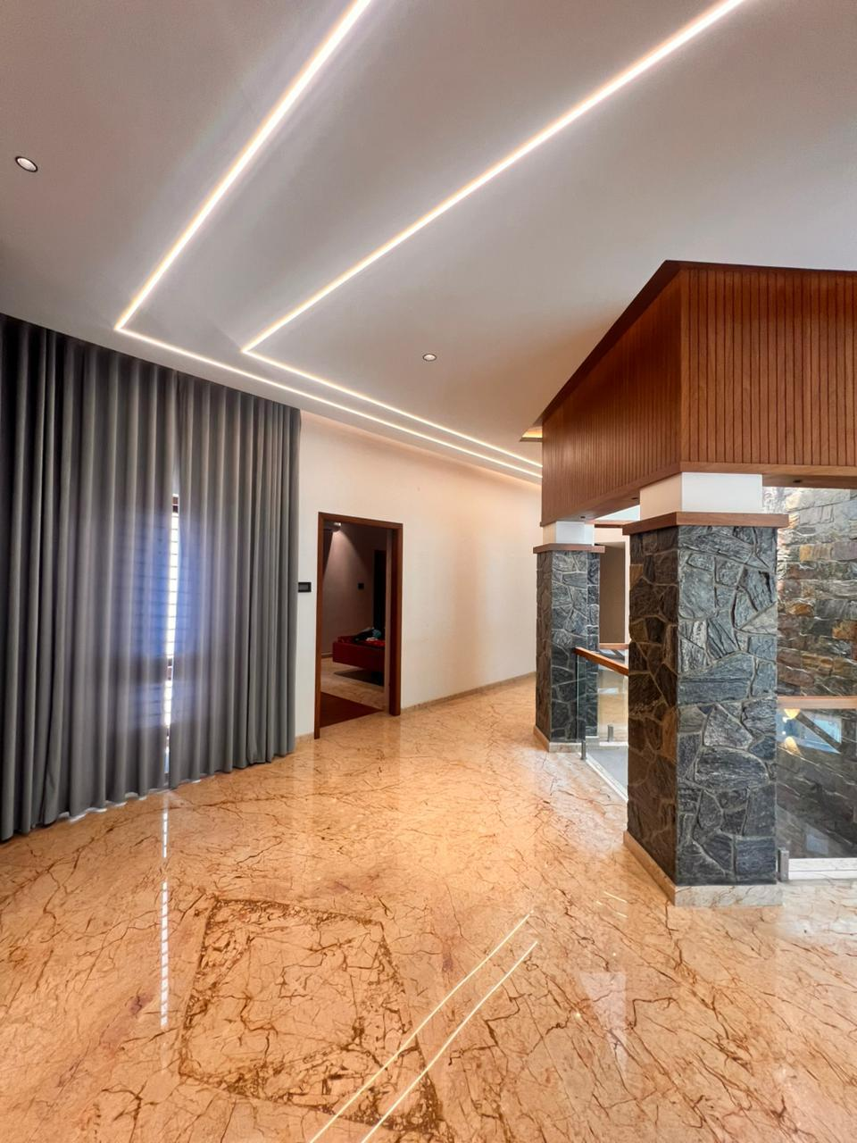 Resale Luxuary House At Eranhipaalam — photo 4