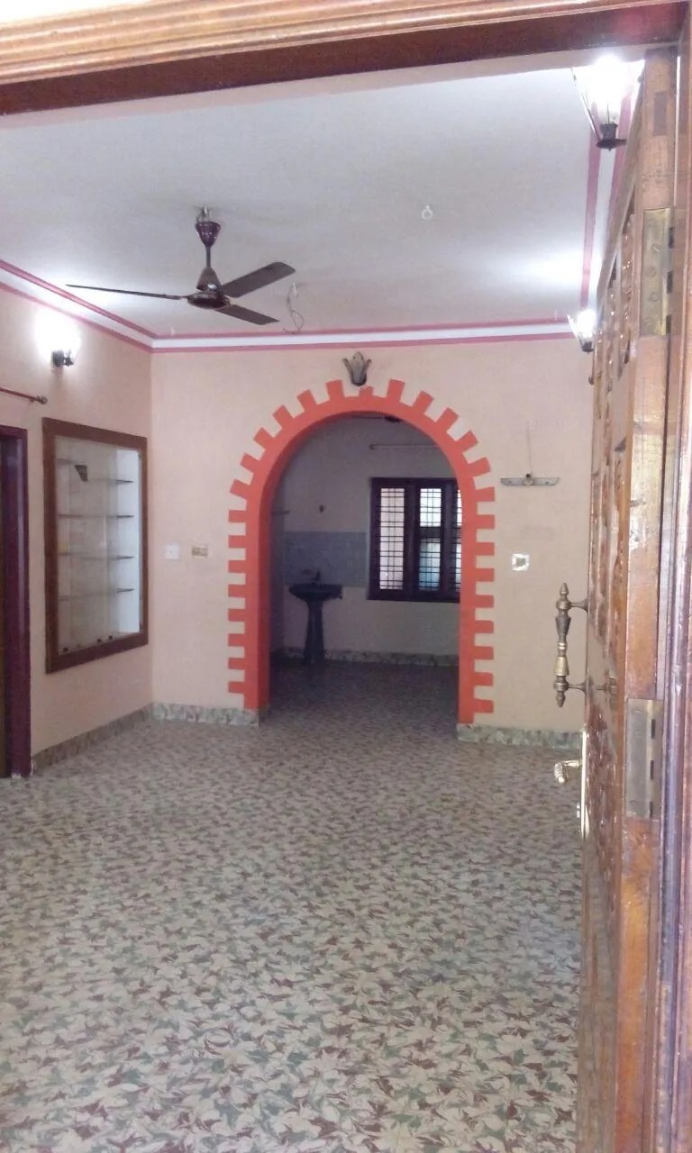 6BHK House For Rent In Poothole, Thrissur — photo 2
