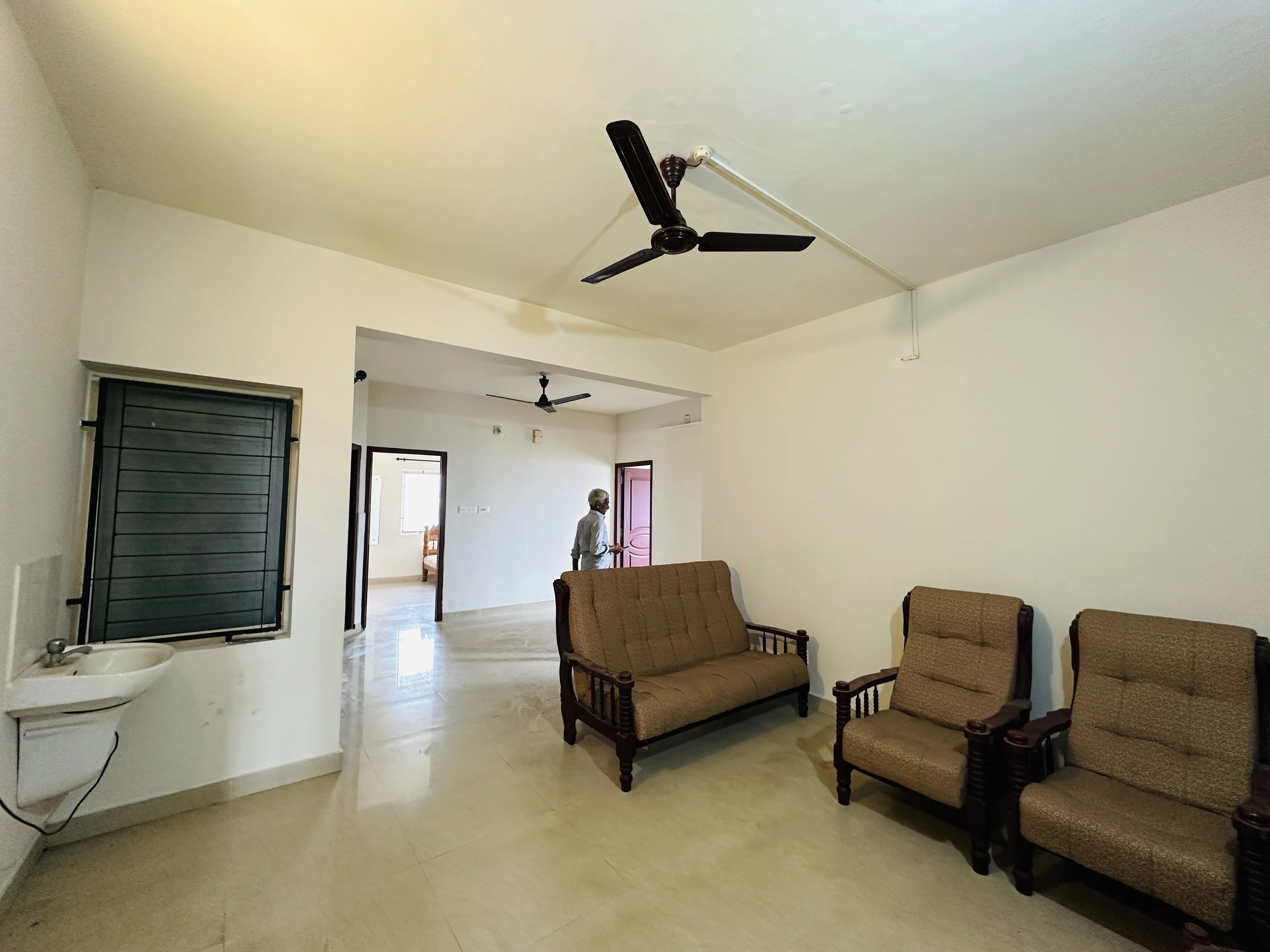 2 BHK Apartment for Rent in Thana, Kannur in Thana