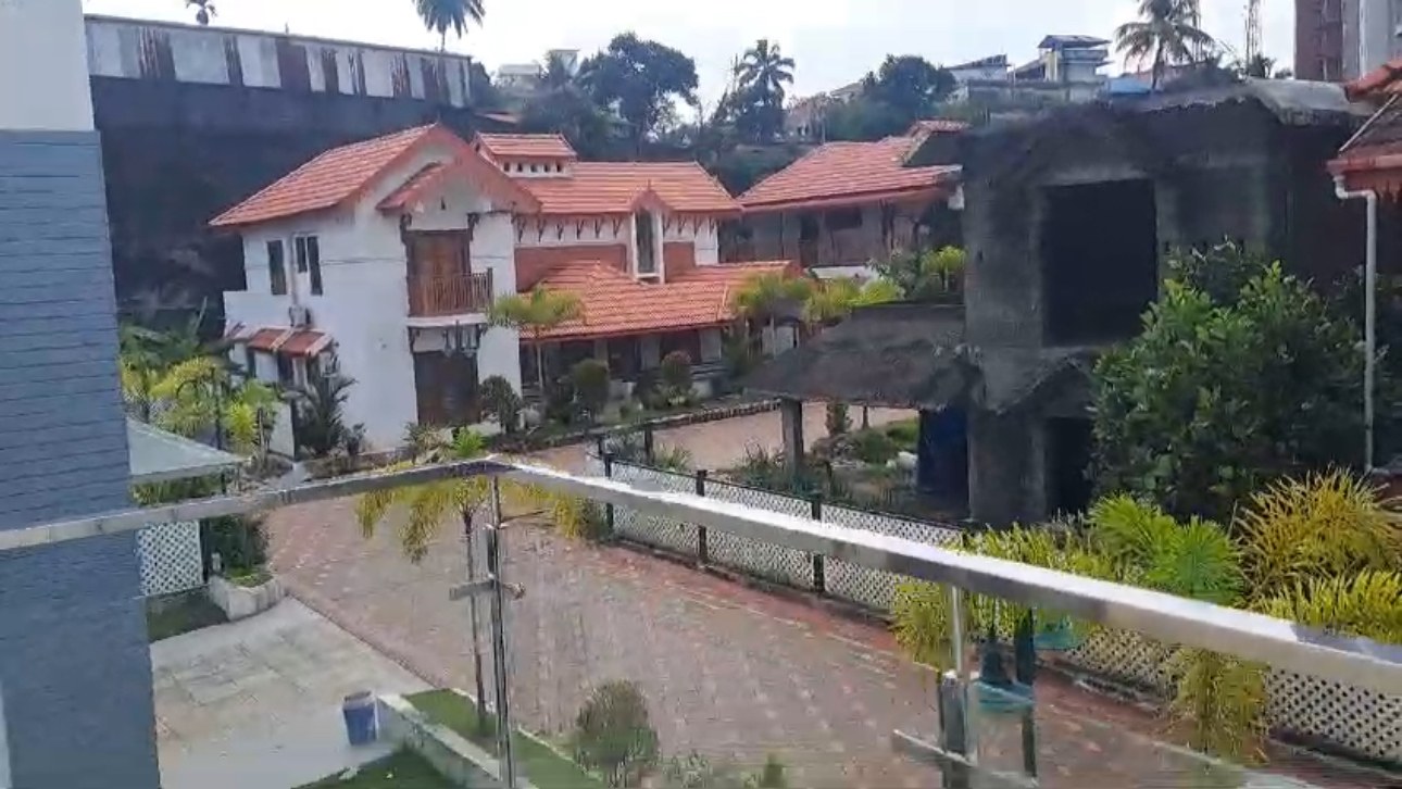 4BHK Semi Furnished Luxury Duplex Villa in Aluva in Aluva