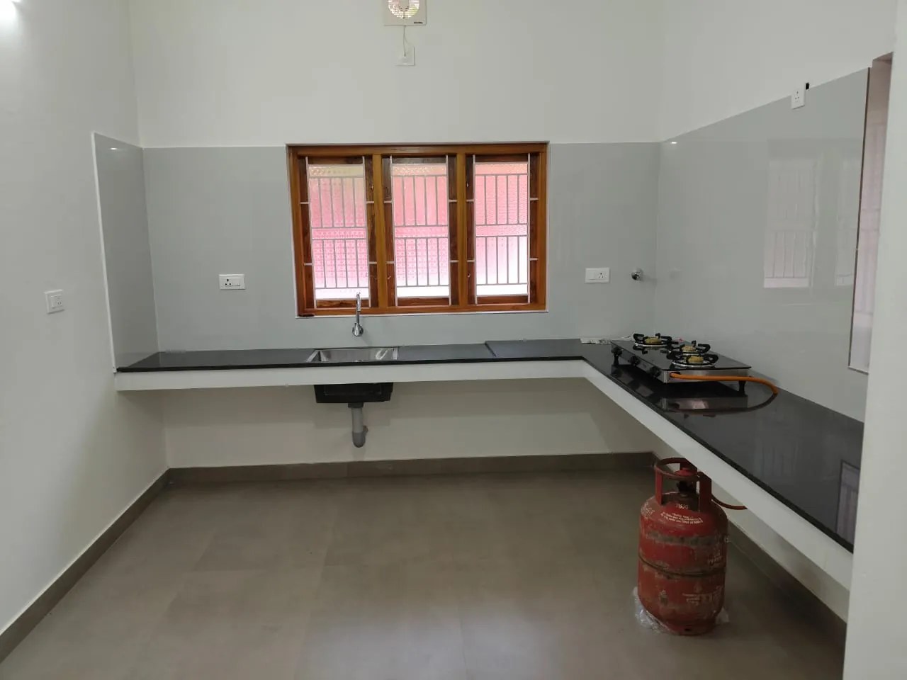 2BHK Ground Floor Apartment For Rent In Thottada, Kannur — photo 4