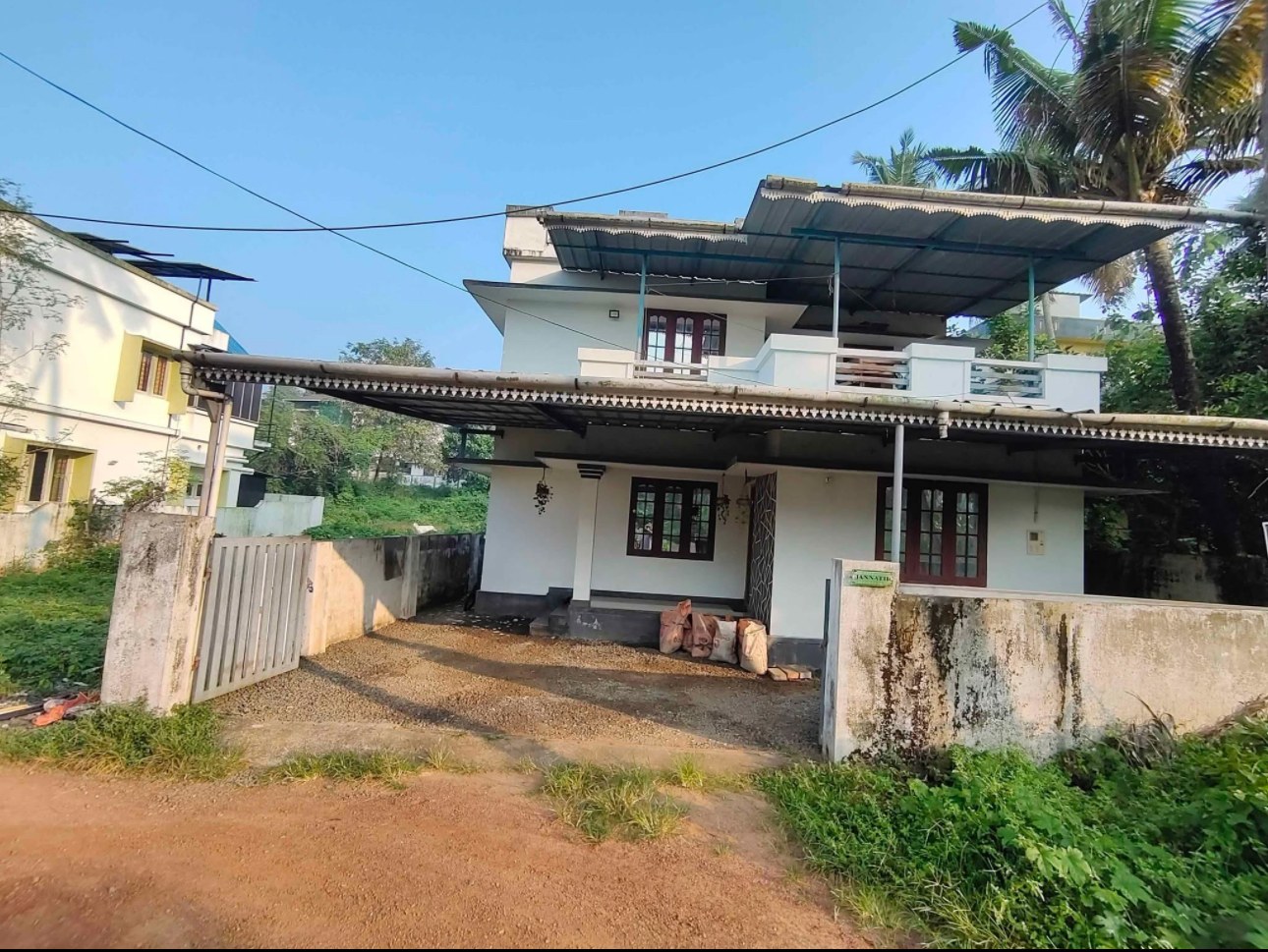 Fully-Furnished 4BHK Standalone House in Kuzhivelippady, Kochi — photo 2